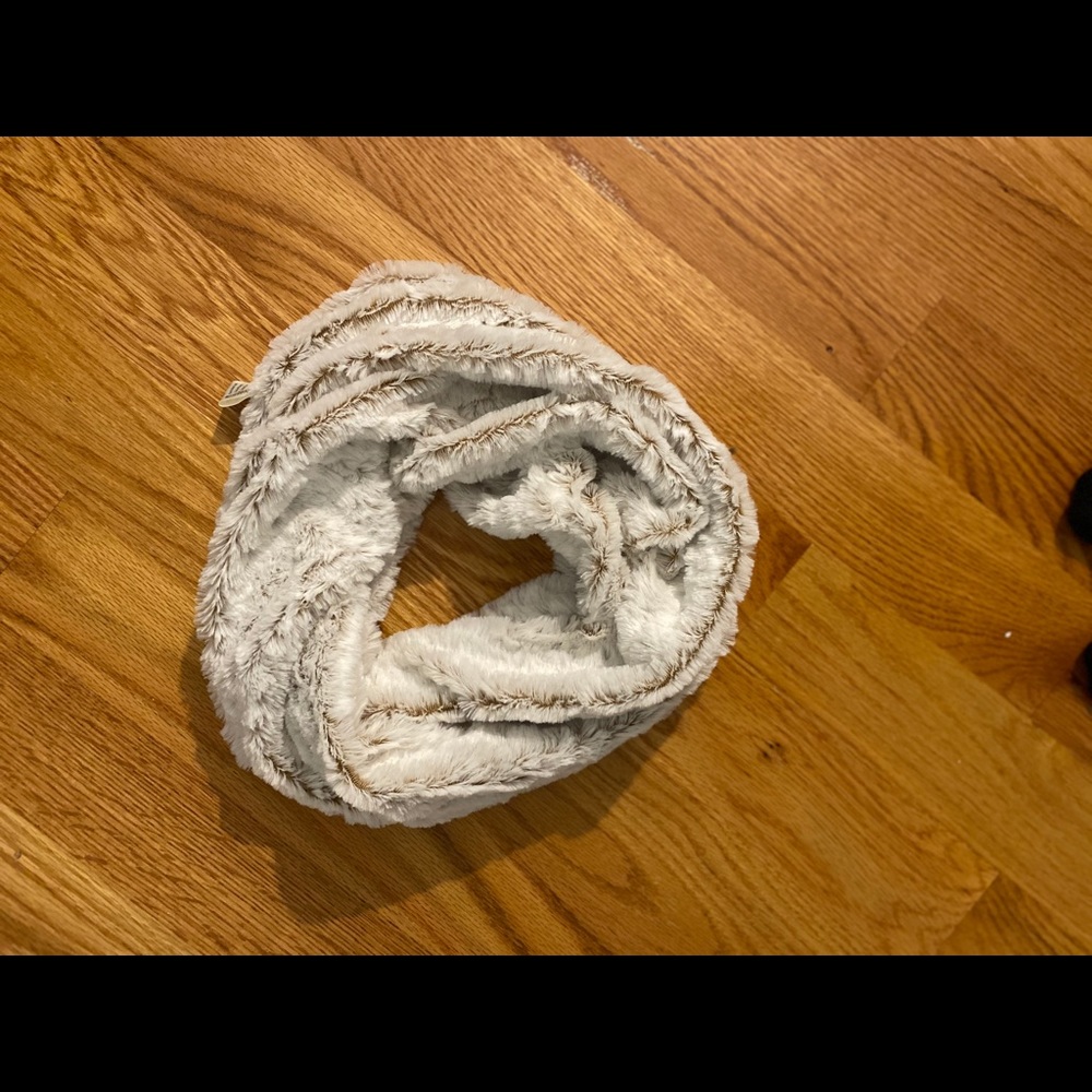 Single Loop Infinity Scarf